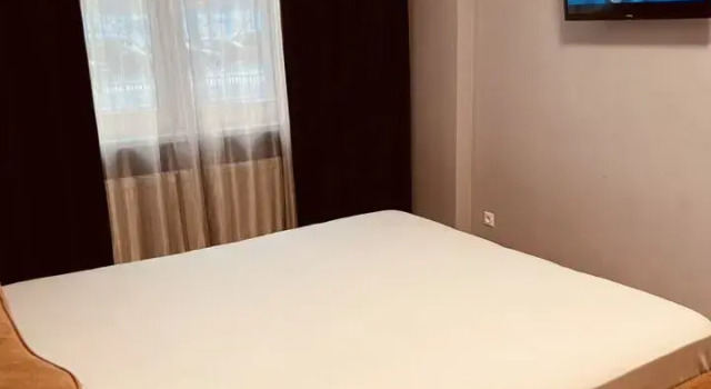 Dvukhkomnatnaya Vesennyaya 16 Flat, Rezervovat Apartmán Hotely v Lyuberetsky District s parkováním, Parkování