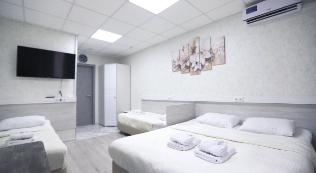 Camera quadrupla Comfort Ellada Living Quarters