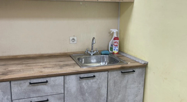 "Siniy Dom Comfort Stay" Apartments, Rezerwuj Apartament Hotele w Obwód pskowski z parkingiem, Parking