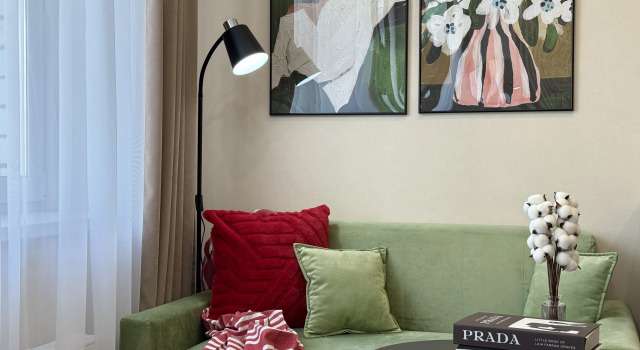 Krasivaya Studiya S Dizaynerskim Remontom Flat, Prenota Appartamento Tjumen' 