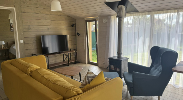 Dom U Ozera Private house, Rezervovat Rekreační dům Hotely v Dmitrovsky District s parkováním, Parkování