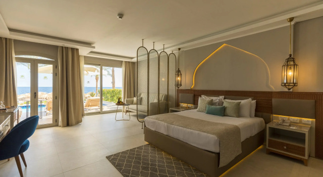 Люкс Swim Up Executive с видом на море Sunrise Diamond Beach Resort -Grand Select
