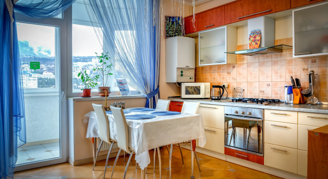 Apartments Near Primorskiy Park 1, Book Apartment Yalta 