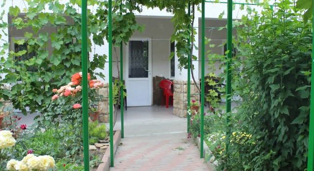 Solnechnaya Orkhideya Guest house, Rezervovat Penzión Nikolaevka 