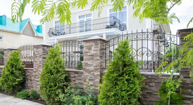 Гостевой Дом Villa Verona, Забронировать Гостевой дом Отели Побережья Анапы с парковкой, Парковка