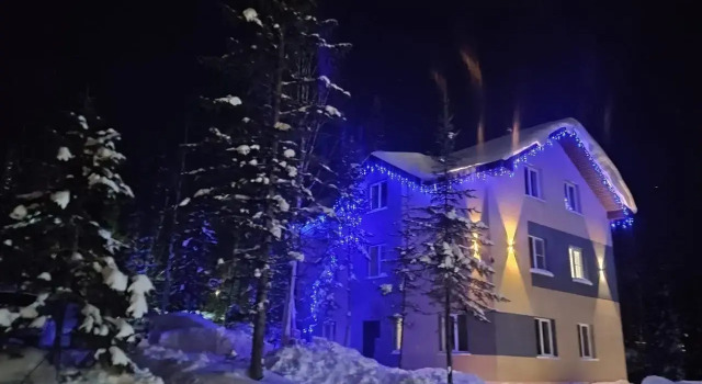 Семейный коттедж с красивым видом из окна Апартаменты Уютный Новый Дом в Шерегеше