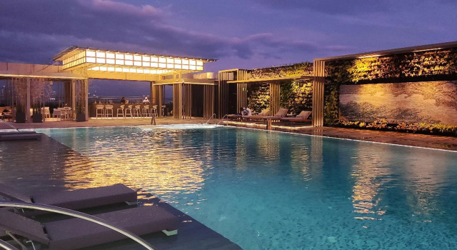 Отель Okura Manila