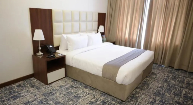 Люкс Hotel dolphin continental Hotel Kuwait