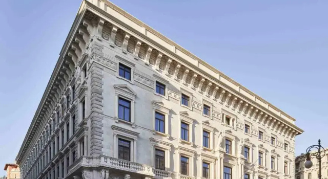 Отель Double Tree by Hilton Trieste