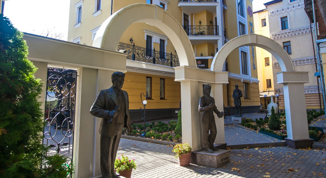 Mandarin Clubhouse Hotel, Book Hotel SPA-hoteller i Kharkov, SPA