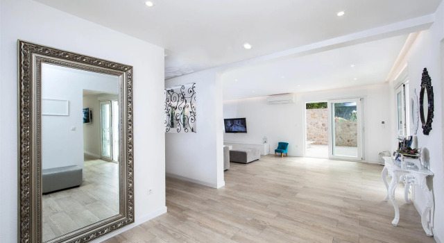 Villa Prestige, Buchen Sie Villa Hotels in Gespanschaft Split-Dalmatien mit Pool, Schwimmbad
