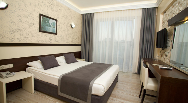 Номер Standard с балконом Camyuva Beach Hotel