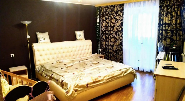 V Kvartale Molodyozhnom 8 Flat, Book Lejlighed Hoteller i Zlatoust med parkering, Parkering