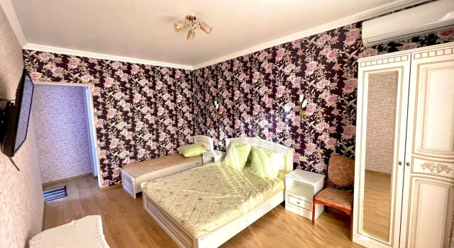Zhizn Guest House, Забронировать Гостевой дом Отели Нижнего Учдере с бассейном, Бассейн