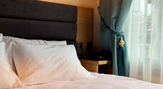 Номер Standard с красивым видом из окна Abelia Mansion Hotel