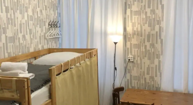 Кровать в общем номере Меблированные комнаты Old Flat  на 1-ой Советской