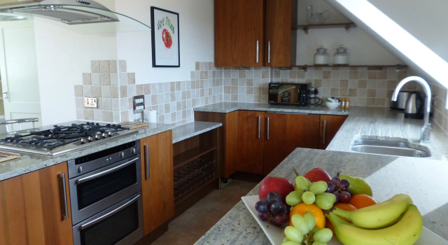 Basingstoke - St Raphael House Apartments, Rezervați Apartament Basingstoke Hampshire
