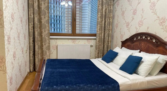 Prostornaya Yevro-Tryoshka U Metro Flat, Rezervovat Apartmán Hotely v Lyuberetsky District s parkováním, Parkování