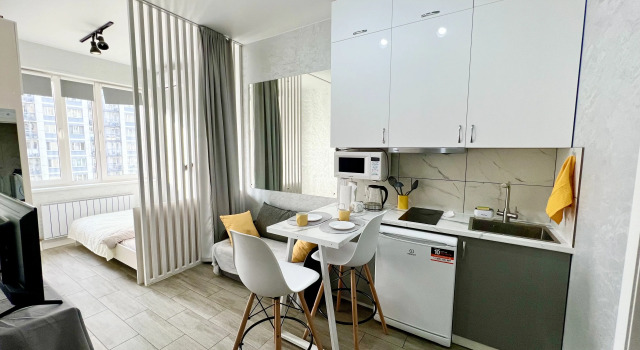 Svetlaya i Uyutnaya Studiya v Tsentre Goroda Flat, Rezervovat Apartmán Hotely v Bashkortostan s parkováním, Parkování