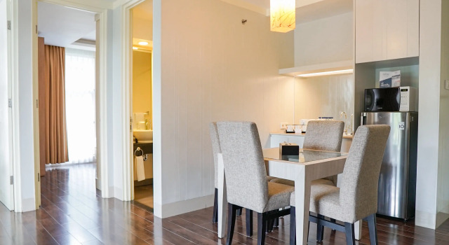 Condotel с 2 комнатами с видом на бассейн Курортный отель ASTON Bogor Hotel and Resort