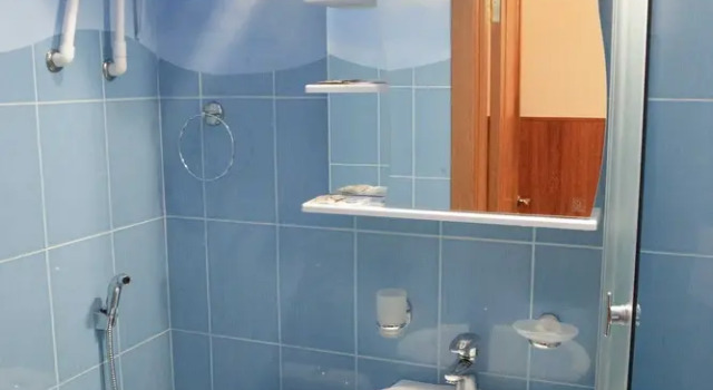 Ekonomi çift kişilik oda Avrora Hotel