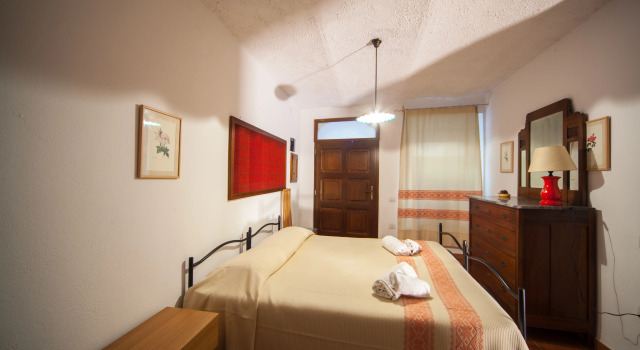 La casa delle rose Guest house, Забронировать Гостевой дом Вилланова-Монтелеоне Южная Сардиния