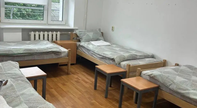 Кровать в общем номере (мужской номер) Хостел Олимп
