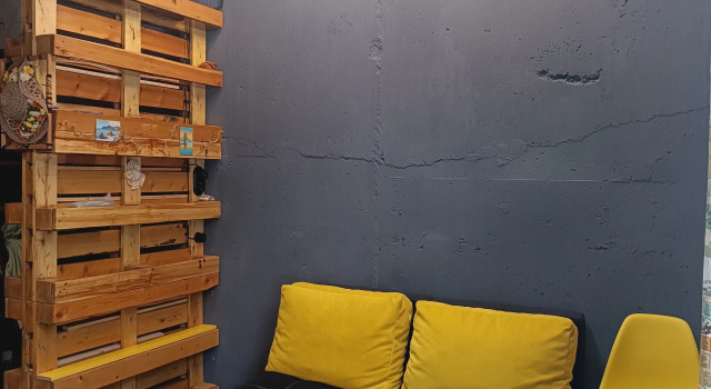 Loft Studiya V Tsarskom Garazhe Flat, Rezervovat Apartmán Jalta 