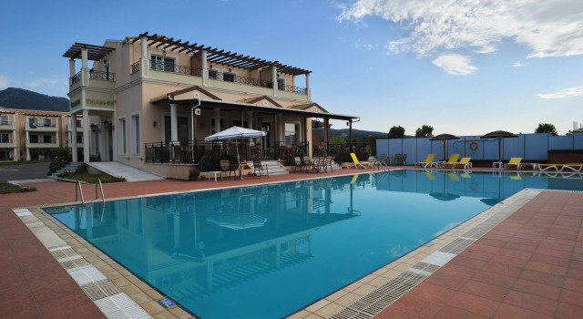 Апарт-отель Thinalos Apartments, Corfu, Забронировать Апартаменты/квартира Отели периферии Ионических островов с парковкой, Парковка