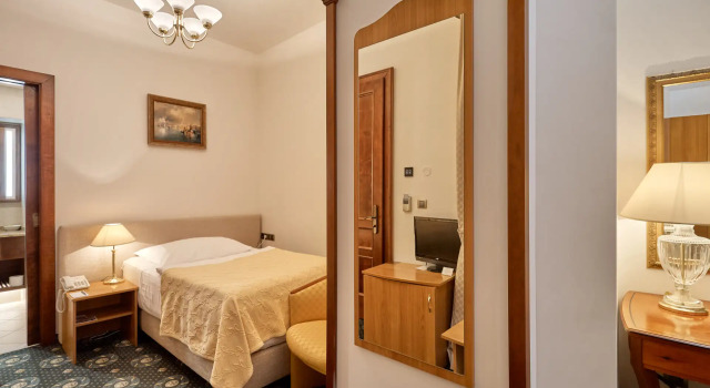 Одноместный номер Economy Hotel Romance