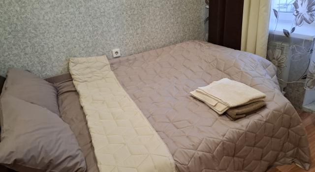 Uyutnaya Studiya Pskovskaya Oblast G. Velikie Luki Vinatovskogo 66 Apartments, Rezerwuj Apartament Hotele w Obwód pskowski z parkingiem, Parking