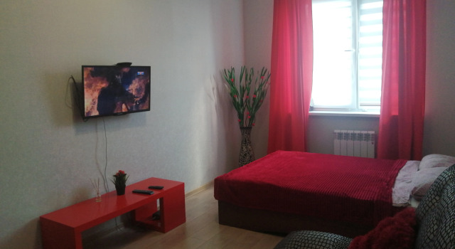 1 Kom V Novom Mk Kuzyminki Omsk Flat, Prenota Appartamento Kirovsky Administrative District 