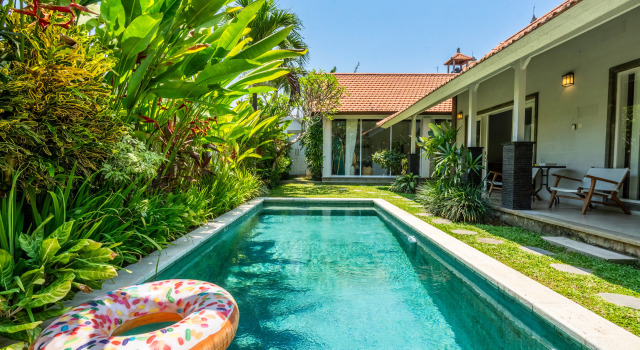 Jungle Amaranth Canggu – Exclusive 3BR Retreat with Pool, Modern Amenities and Top Location Villa, Rezervovat Vila Chaty v Bali, Chalupa
