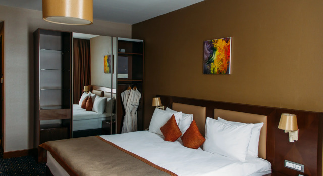 Двухместный номер Стандартный Parkside Hotel & Apartments