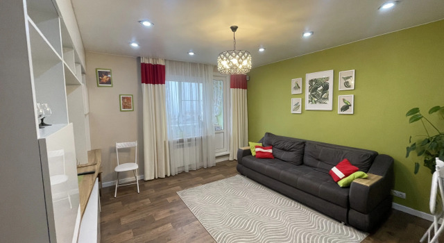 Uyutnaya 2-Kh Komnatnaya Lermontova 61 Flat, Boek Appartement Hotels in Irkoetsk met parkeren, Parkeren