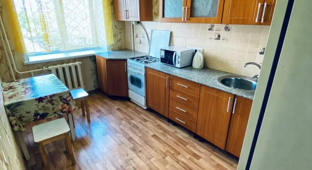 Апартаменты с 2 комнатами с балконом Квартира Рядом с Трассой в Пос Строитель