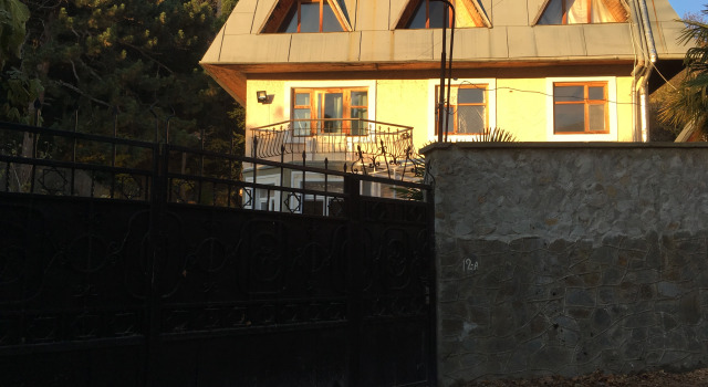 Дом, Rezervovat Hotel Jalta 