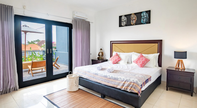 Вилла Вилла Villa with Amazing Pool and Rooftop Sun Terrace