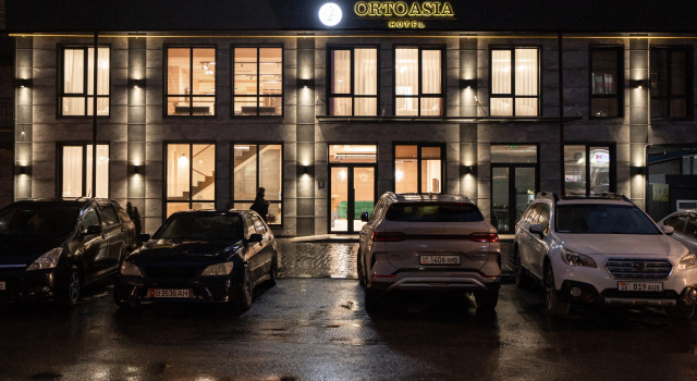 Hotel Orto Asia, Reservar Hotel Hotéis em Bisqueque com refeições, Meia Pensão / Pensão Completa