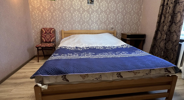 Квартира на Калинина 126, Забронировать Апартаменты/квартира Отели Тихорецка с парковкой, Парковка