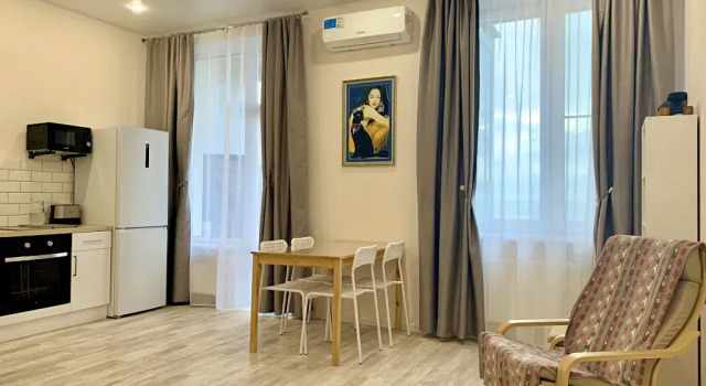 Квартира Короленко 28б