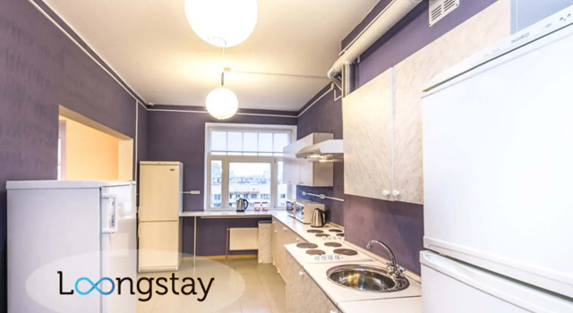 Кровать в общем номере (женский номер) с красивым видом из окна Хостел Longstay at Nalichnaya 28-16