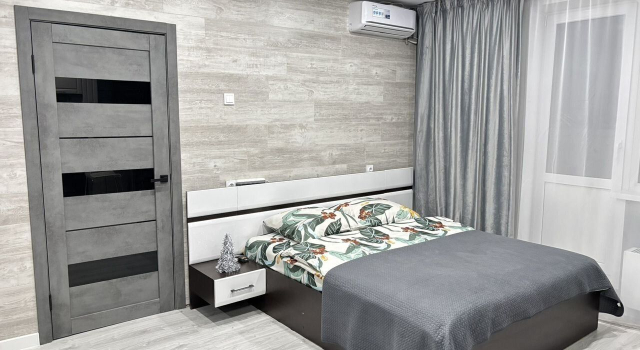 Dvukhkomnatnaya V Novom Dome 16-J Mikrorayon 2 Flat, Réserver Appartement Kourgan 