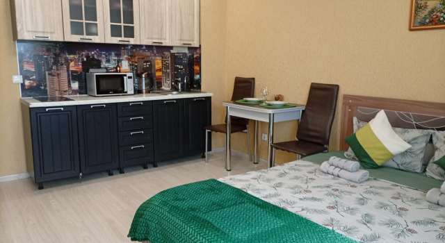 Uyutnaya Studiya V Samom Serdtse Novo-Patrushevo V Zhk tri Bogatyrya Apartment, Book Apartment Hotels in Tyumen Region with Parking, Parking