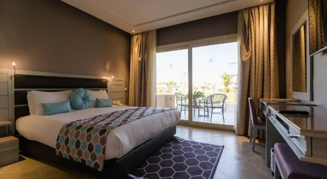 Двухместный люкс Family с балконом Sunrise Crystal Bay Resort -Grand Select