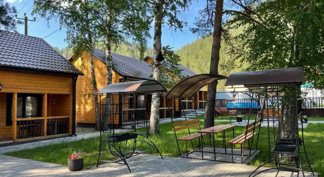 Бунгало Deluxe Отель Ресторанно-Гостиничный Комплекс ВАН-2