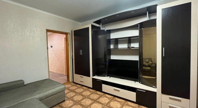 Odnokomnatnaya Kvartira V Tsentre Noyabryska Flat, Rezerwuj Apartament Apartamenty w Ural, Apartament