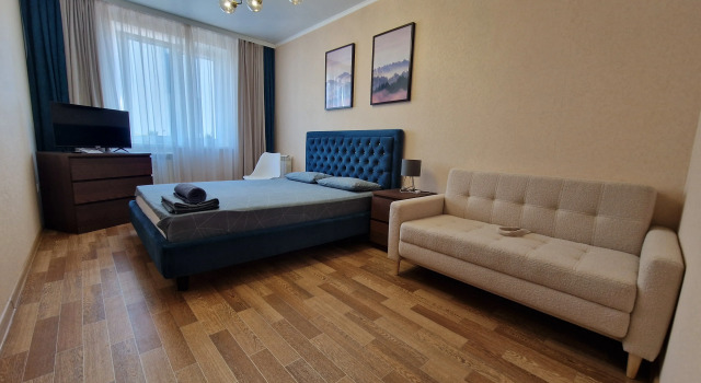 Апартаменты с 3 комнатами с балконом Квартира Виталий HouseRent Трёхкомнатная по ул. Рината Галеева,35