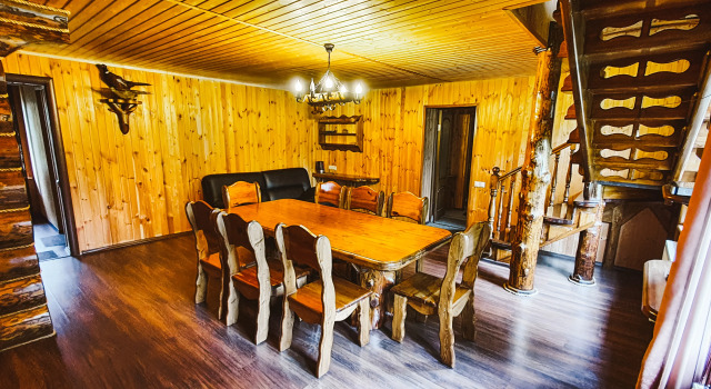 Baza Otdykha Family House, Prenota Base turistica Hotel a Anello d'Oro con parcheggio, Parcheggio