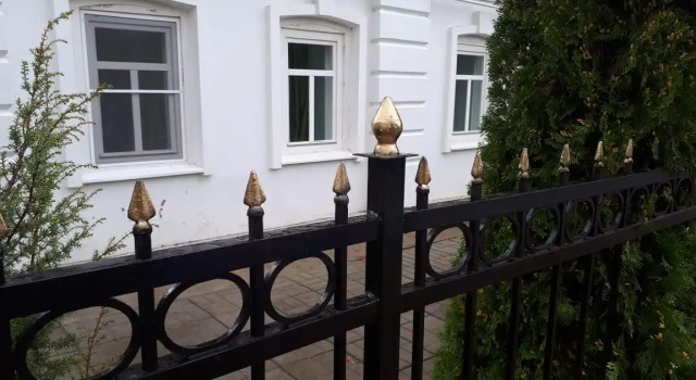 Gostevoy Dom Dom Pavlovykh, Rezervovat Penzión Hotely v Ivanovo s parkováním, Parkování